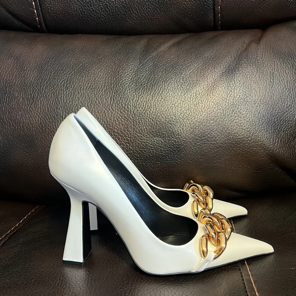 Versace leather chain logo decor leather high heel pumps NWB - Picture 4 of 6